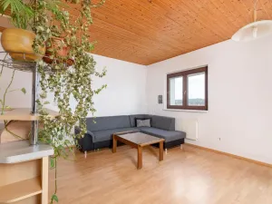 Pronájem bytu 2+kk, Praha - Újezd nad Lesy, Velebného, 57 m2