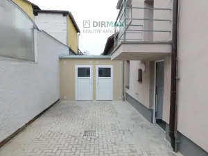 Pronájem bytu 1+1, Plzeň - Severní Předměstí, Dělnická, 42 m2