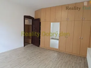 Pronájem bytu 1+1, Opava, Sokolovská, 42 m2