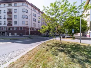 Pronájem bytu 1+kk, Praha - Holešovice, U Uranie, 82 m2