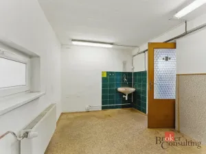 Pronájem výrobních prostor, Hradec Králové - Slezské Předměstí, Výrobní, 1059 m2
