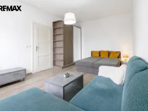 Pronájem bytu 2+kk, Hradec Králové, Škroupova, 56 m2