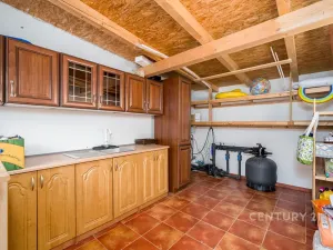 Prodej rodinného domu, Chlumec, Holubova, 241 m2