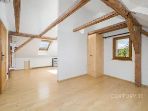 Prodej rodinného domu, Chlumec, Holubova, 241 m2