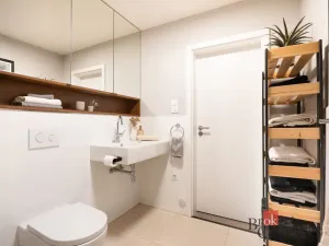 Prodej bytu 2+kk, Praha - Strašnice, Zvěřinova, 66 m2