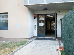 Prodej bytu 2+kk, Praha - Strašnice, Zvěřinova, 66 m2