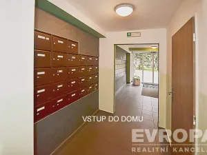 Prodej bytu 2+kk, Praha, Vlastina, 46 m2