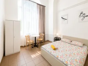 Pronájem ubytování, Praha, Seifertova, 150 m2
