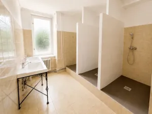 Pronájem ubytování, Praha, Seifertova, 150 m2