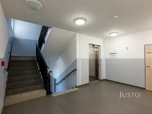 Pronájem bytu 2+kk, Praha - Modřany, Soukalova, 55 m2