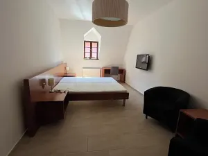 Pronájem pokoje, Kolín, Na Hradbách, 28 m2