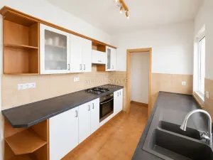 Prodej bytu 4+kk, Chodov, Bezručova, 97 m2