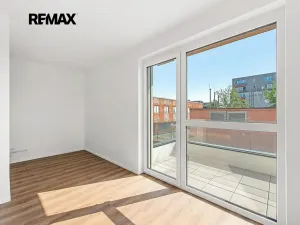 Prodej bytu 2+kk, Praha - Černý Most, Arnošta Valenty, 49 m2