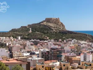 Prodej bytu 3+kk, Alicante, Španělsko, 83 m2