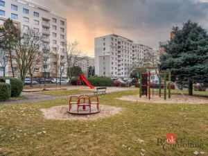 Pronájem bytu 3+kk, Hradec Králové - Nový Hradec Králové, Pod Zámečkem, 74 m2
