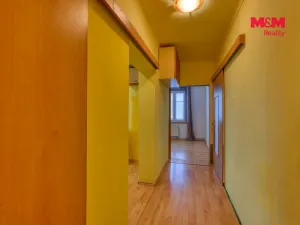 Pronájem bytu 2+1, Karlovy Vary - Bohatice, Na Výšině, 45 m2