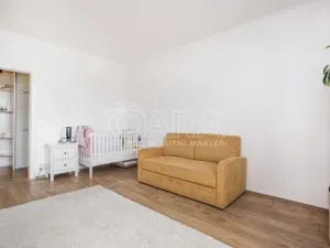 Pronájem bytu 3+kk, Praha - Čakovice, Blachutova, 88 m2