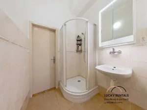 Pronájem bytu 1+kk, Praha - Strašnice, Na hroudě, 27 m2