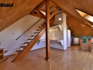 Prodej bytu 3+kk, Hradec Králové, V Lipkách, 83 m2