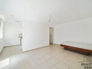 Pronájem bytu 1+kk, Pardubice, Jiráskova, 40 m2