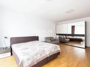 Pronájem bytu 3+kk, Praha - Vinohrady, Italská, 90 m2