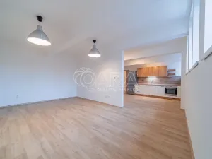 Pronájem bytu 2+kk, Dřevohryzy, 53 m2