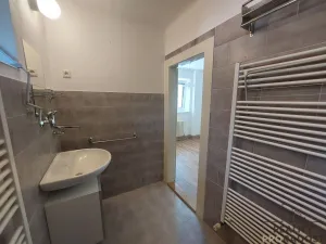 Pronájem bytu 2+kk, Praha, Zavadilova, 48 m2