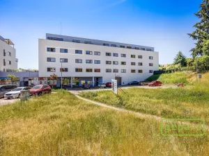 Prodej bytu 3+kk, Mníšek pod Brdy, Ke škole, 73 m2