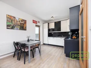 Prodej bytu 3+kk, Mníšek pod Brdy, Ke škole, 73 m2