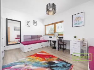 Prodej bytu 3+kk, Mníšek pod Brdy, Ke škole, 73 m2