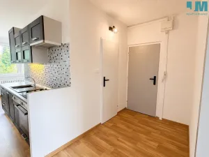 Prodej bytu 3+1, Třebíč, Obránců míru, 75 m2