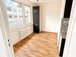 Prodej bytu 3+1, Třebíč, Obránců míru, 75 m2