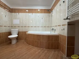 Pronájem bytu 2+1, Kroměříž, Riegrovo náměstí, 92 m2