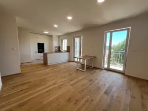 Prodej bytu 2+kk, Bystřice nad Pernštejnem, Masarykovo náměstí, 64 m2