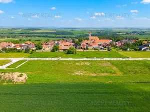 Prodej pozemku pro bydlení, Slaný, 915 m2