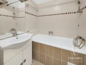 Prodej bytu 2+kk, Praha - Nusle, Kloboučnická, 59 m2