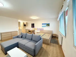 Pronájem bytu 1+kk, Praha - Bohnice, Poznaňská, 45 m2