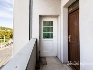 Pronájem bytu 2+kk, Praha, Táboritská, 43 m2
