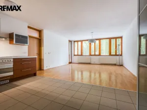 Pronájem bytu 2+kk, Praha - Liboc, U stanice, 69 m2