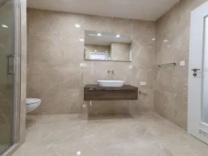 Pronájem bytu 2+1, Praha - Podolí, Podolská, 75 m2