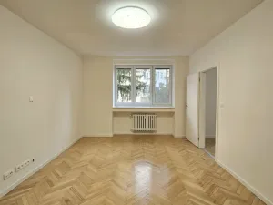 Pronájem bytu 2+1, Praha - Podolí, Podolská, 75 m2