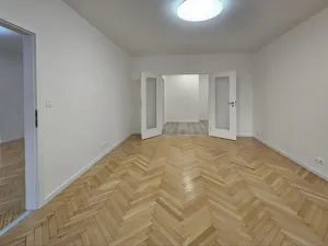 Pronájem bytu 2+1, Praha - Podolí, Podolská, 75 m2