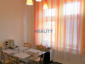 Pronájem bytu 1+1, České Budějovice - České Budějovice 7, Komenského, 64 m2