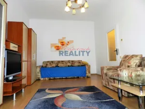 Pronájem bytu 1+1, České Budějovice - České Budějovice 7, Komenského, 64 m2