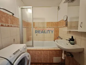 Pronájem bytu 1+1, České Budějovice - České Budějovice 7, Komenského, 64 m2