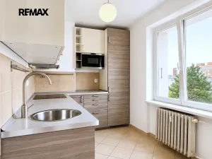 Pronájem bytu 2+1, Praha - Vinohrady, Pod Rapidem, 52 m2