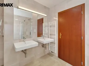 Pronájem bytu 2+kk, Praha - Nové Město, Masarykovo nábřeží, 100 m2
