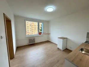 Pronájem bytu 2+kk, Bílina - Teplické Předměstí, Sídliště Za Chlumem, 35 m2