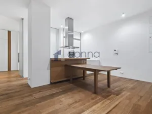 Pronájem bytu 3+kk, Praha, Laubova, 109 m2