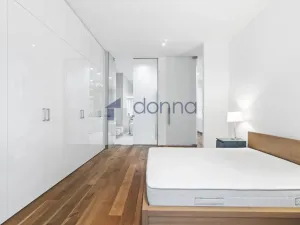 Pronájem bytu 3+kk, Praha, Laubova, 109 m2